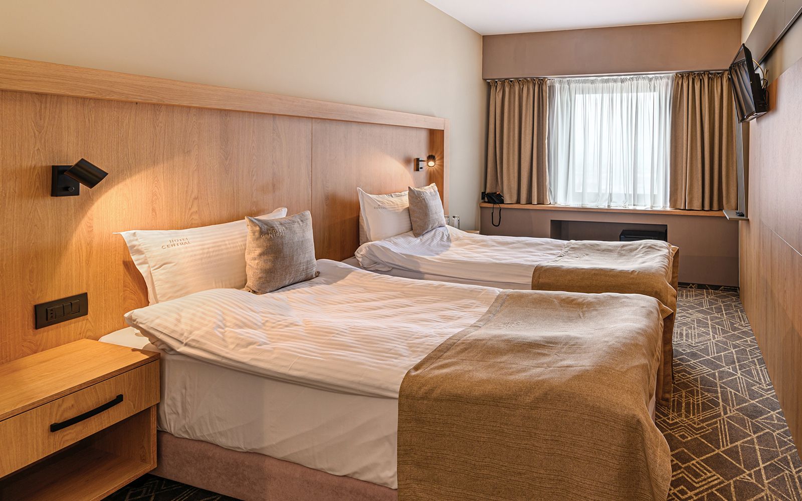 Hotel Central Pascani | Cazare Pascani | Cazare in Pascani | Cazare hotel Pascani | Hotel Pascani cazare | Hotel Pascani | Hoteluri in Pascani | Oferte cazare Pascani | Oferte cazare hotel in Pascani | Evenimente Pascani | Sala evenimente Pascani | Organizari evenimente Pascani | Organizare evenimente in Pascani | Organizare Evenimente si Nunti Pascani