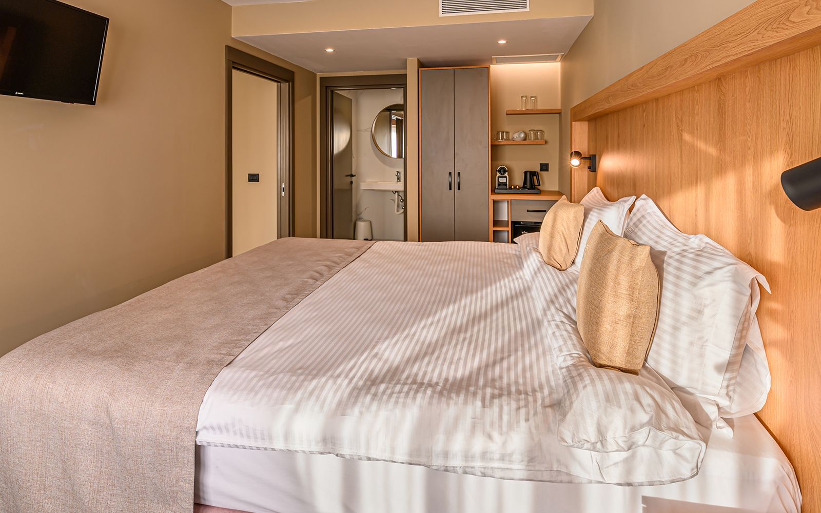 Hotel Central Pascani | Cazare Pascani | Cazare in Pascani | Cazare hotel Pascani | Hotel Pascani cazare | Hotel Pascani | Hoteluri in Pascani | Oferte cazare Pascani | Oferte cazare hotel in Pascani | Evenimente Pascani | Sala evenimente Pascani | Organizari evenimente Pascani | Organizare evenimente in Pascani | Organizare Evenimente si Nunti Pascani